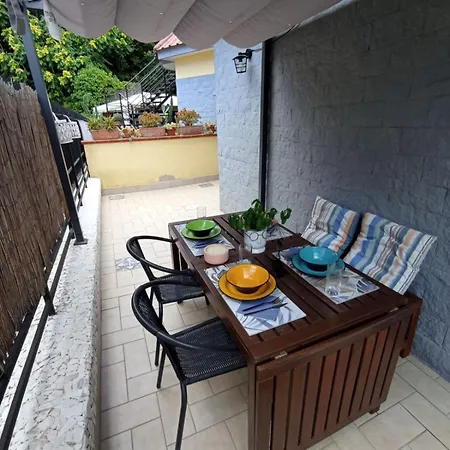 Appartement Red Bridges House Maria Naples