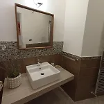 Апартаменты Red Bridges House Maria *