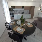 Апартаменты Red Bridges House Maria Неаполь
