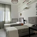 Апартаменты Red Bridges House Maria *