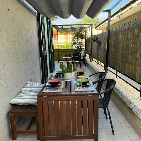 Red Bridges House Maria Апартаменты